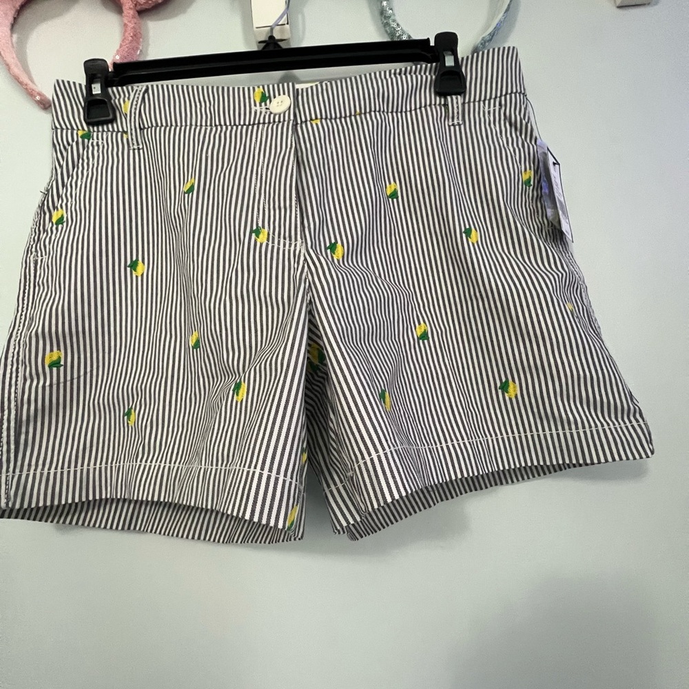 Lemon Crown and Ivy shorts